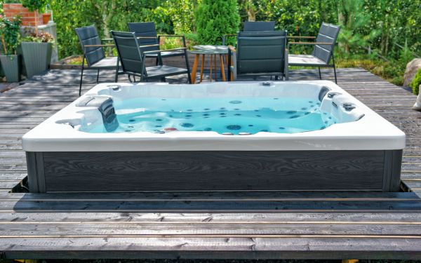 Spa Deck Remodeling in Tacoma